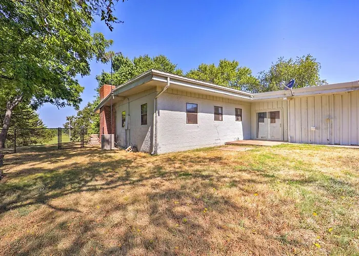 'Lochview Lodge' Idyllic Farmhouse In Grove!