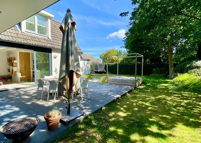 Heerlijk Vrijstaand Huis Aan De Duinen
