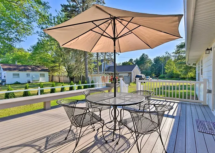 Lake Huron House W/ Grill + Beach Access!