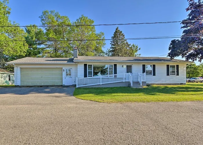 Lake Huron House W/ Grill + Beach Access!