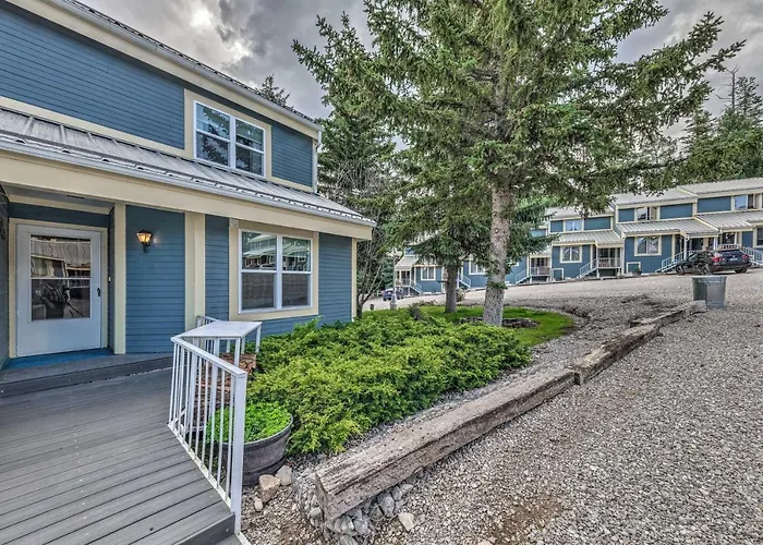 Dreamy, Family-Friendly Cloudcroft Townhome!