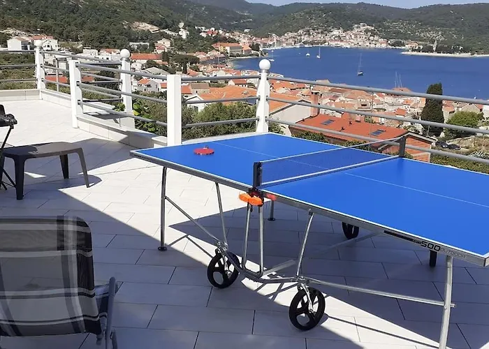 Vis - Luxury Holiday Villa With Swimming Pool