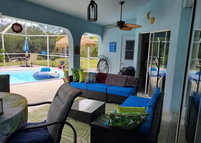 Steve And Cori'S Tropical King Suite 2