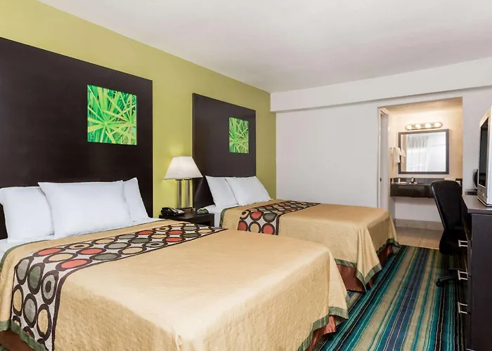 Super 8 By Wyndham Augusta
