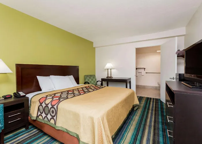 Super 8 By Wyndham Augusta