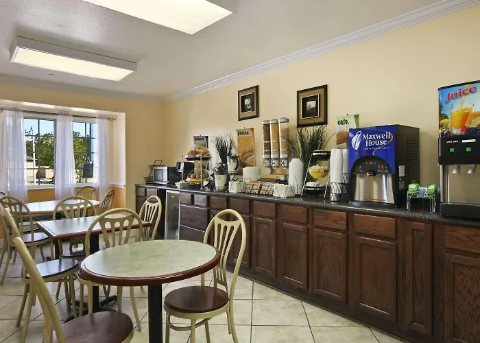 Microtel Inn & Suites