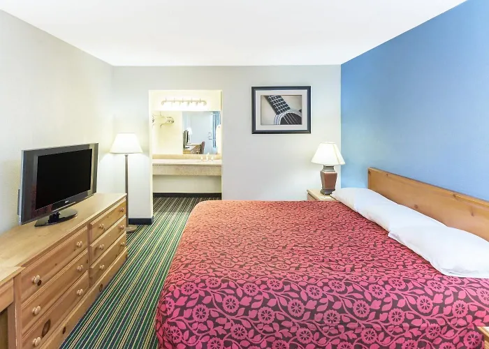 Days Inn By Wyndham Shreveport