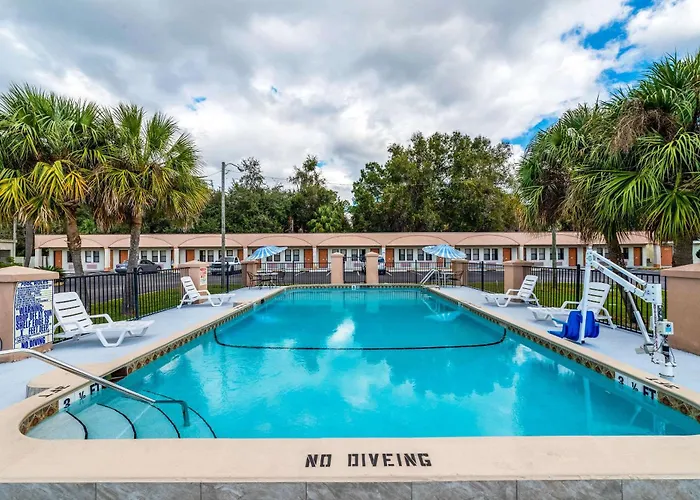 Econo Lodge Crystal River