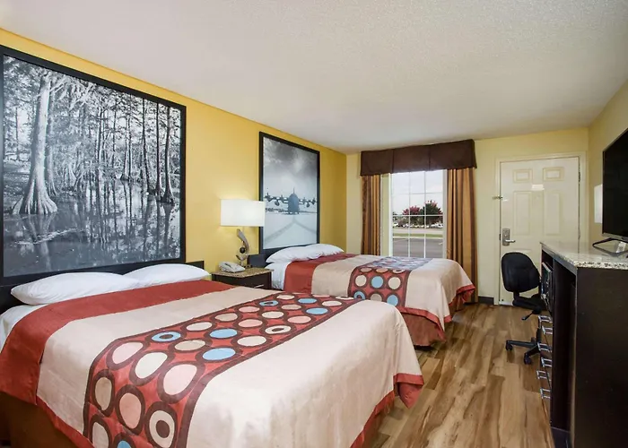 Super 8 By Wyndham Garner/Clayton/Raleigh