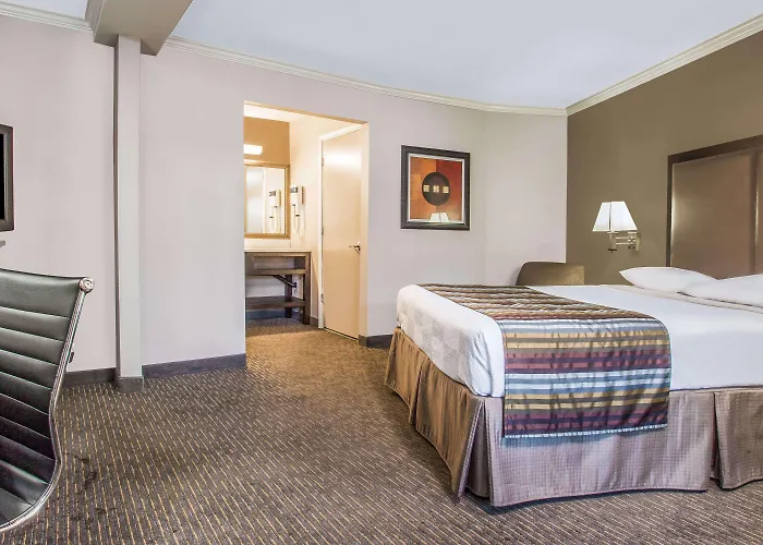 Super 8 By Wyndham Mountain View
