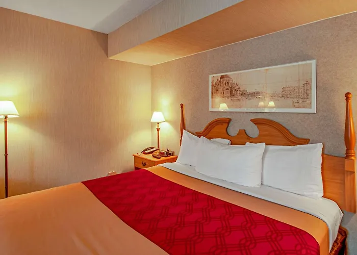 Econo Lodge Metro