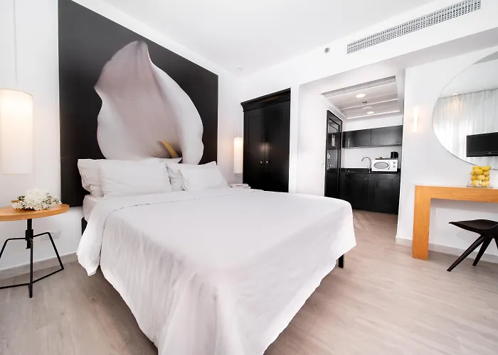 Savoy Sea Side Hotel (Adults Only) Tel Aviv
