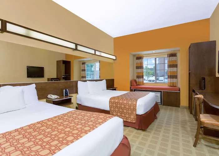 Microtel Inn & Suites By Wyndham University Medical Park
