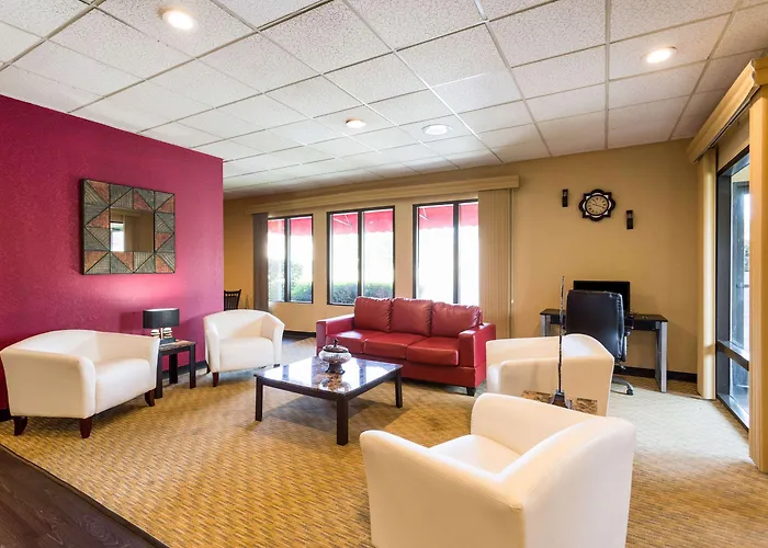 Econo Lodge - Oxmoor