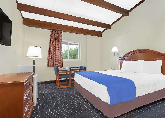 Travelodge Lima