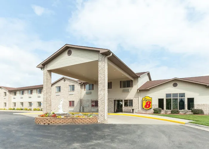Super 8 By Wyndham Big Rapids