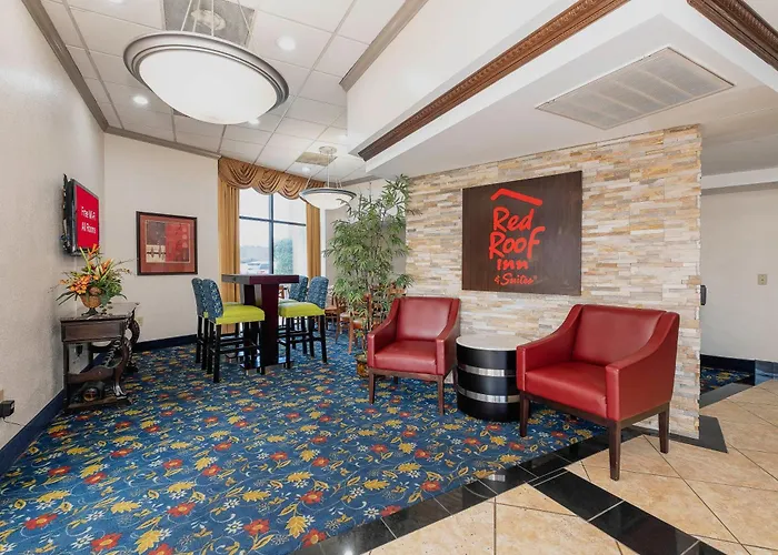 Red Roof Inn & Suites Macon