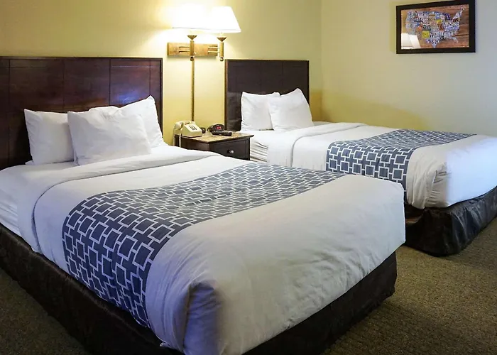 Econo Lodge Mayo Clinic Area