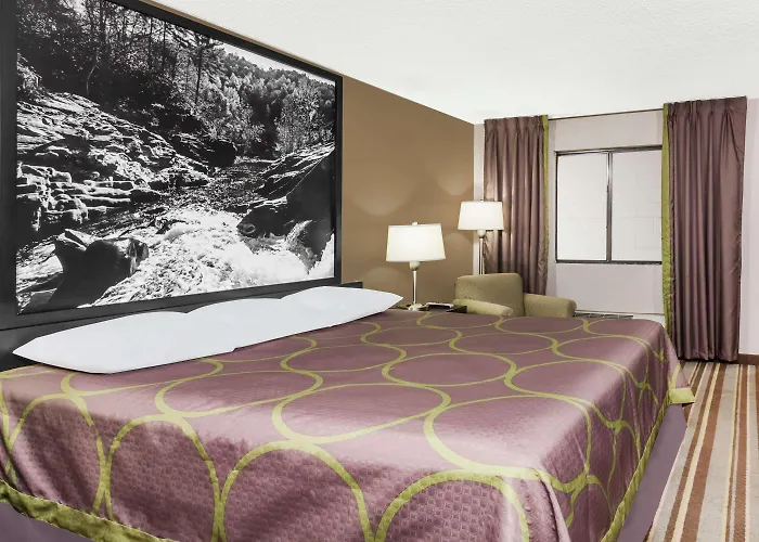 Super 8 By Wyndham Monteagle Tn