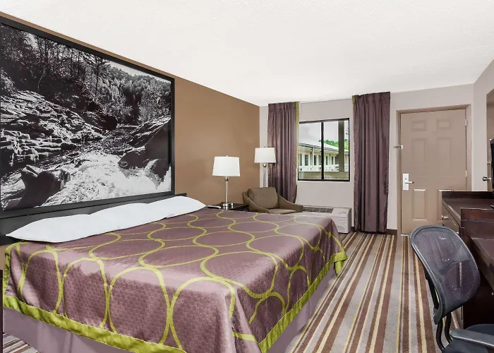 Super 8 By Wyndham Monteagle Tn