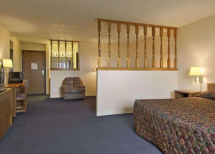 Super 8 By Wyndham Pendleton