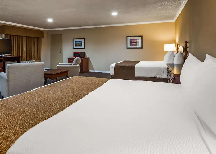 Best Western Lakewood- Historic Landmark