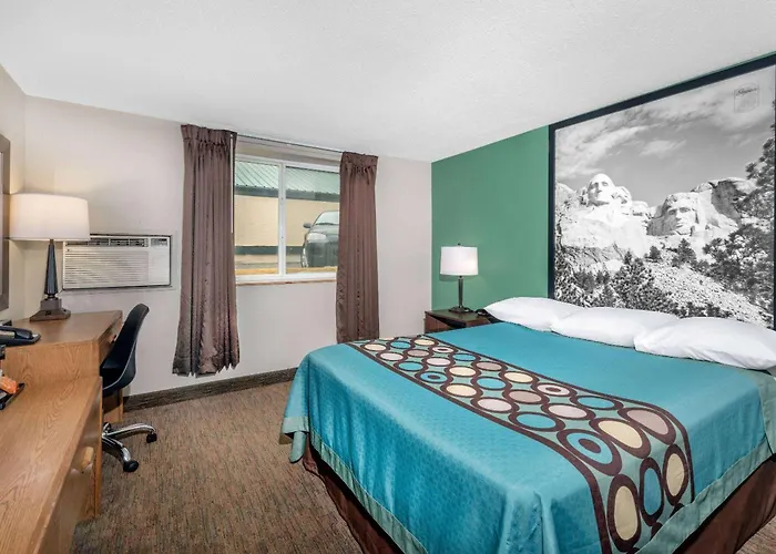 Super 8 By Wyndham Pierre Sd