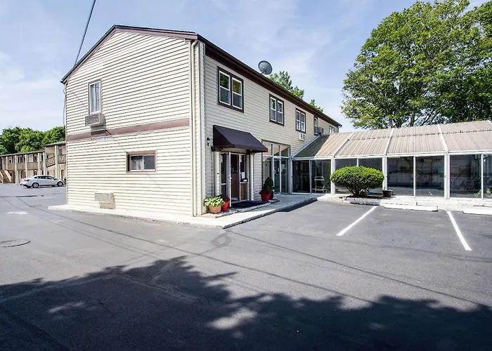 Econo Lodge West Yarmouth-Hyannis Cape Cod