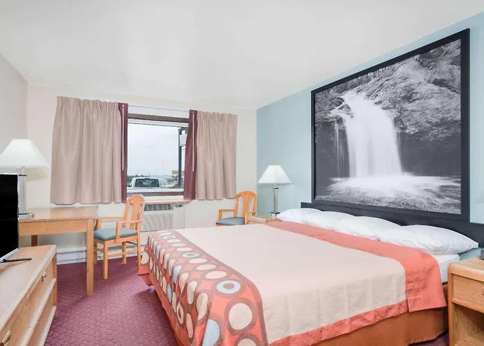 Super 8 By Wyndham Tomah Wisconsin