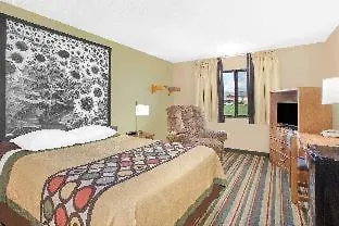 Super 8 By Wyndham Mt Pleasant