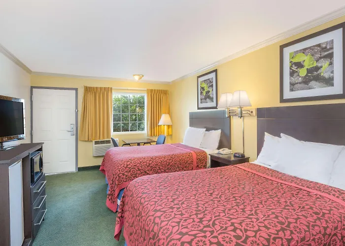 Days Inn By Wyndham King City