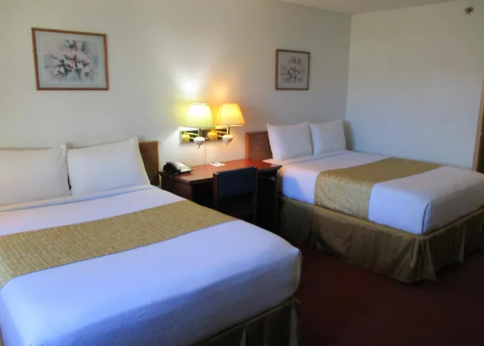 Travelodge By Wyndham Redwood Falls