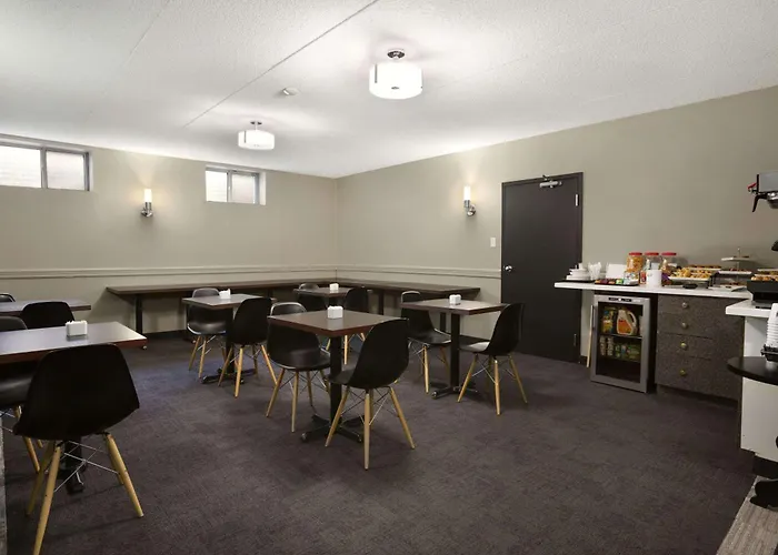 Days Inn By Wyndham Stouffville