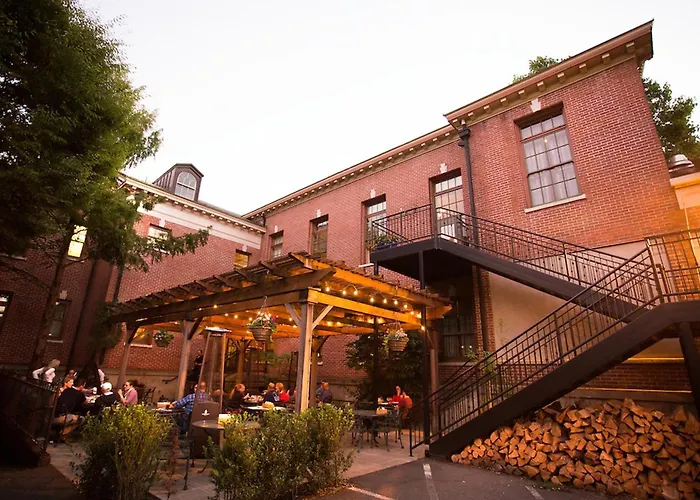 Mcmenamins Grand Lodge