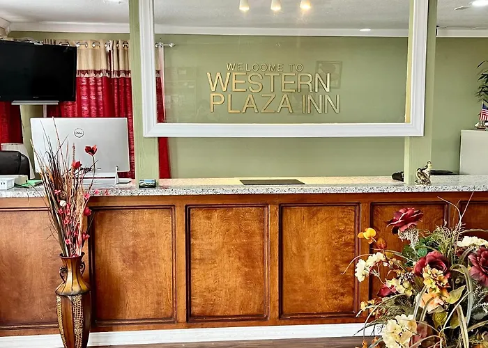 Western Plaza Inn