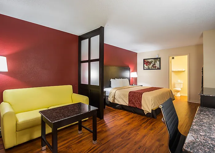 Red Roof Inn & Suites Scottsboro