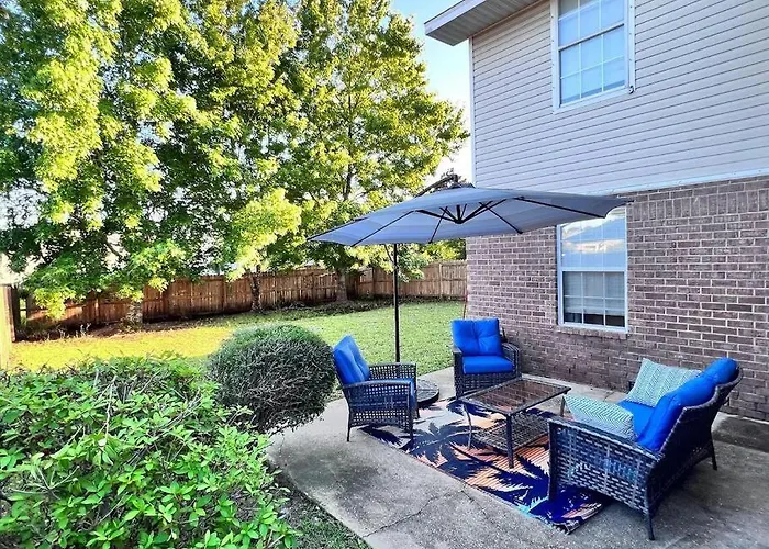 Seaside Sanctuary Close To Navarre Beach!