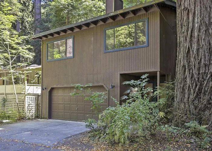 Tranquil Guerneville Home W/ Redwood Views