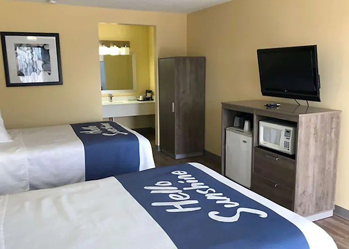 Days Inn By Wyndham Cape Carteret