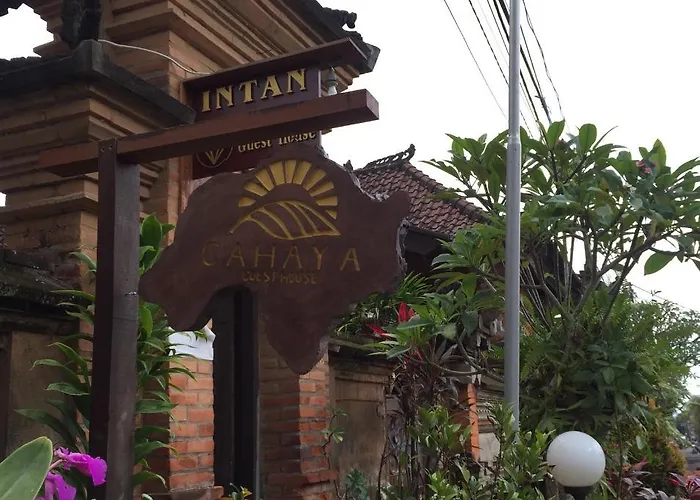 Cahaya Guest House
