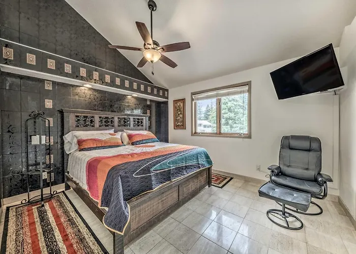 Cozy Cloudcroft Townhome ~ 1 Mi To Burro Ave!