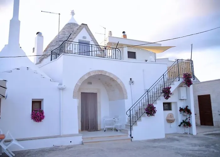 Valle D'Itria Trullo Sovrano Sul Monte
