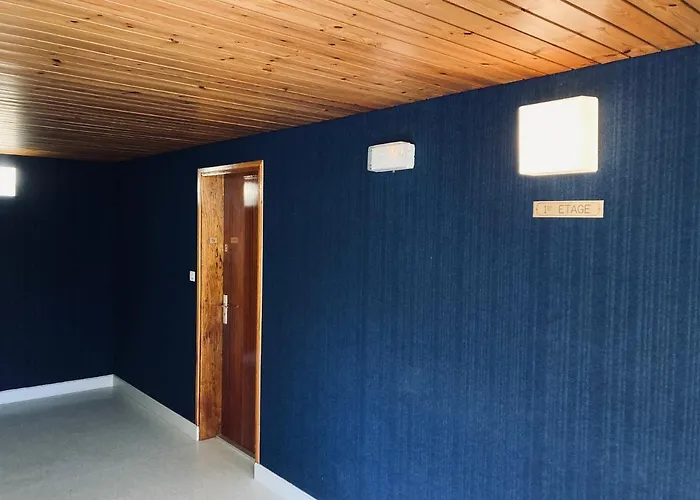 Standing Et Ocean A 50M, Appartement De L'Oasis