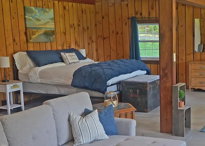 St Lawrence River Retreat