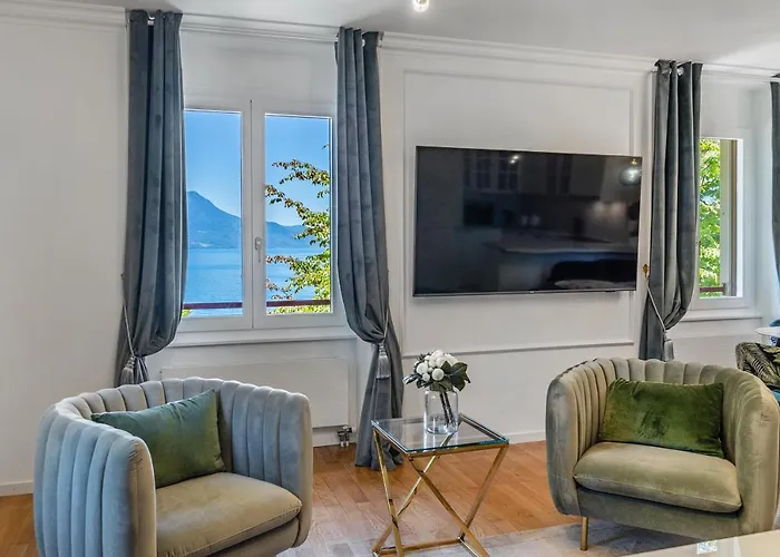 Soft Glam 1-Bedroom Appt - Lake & Mountain View