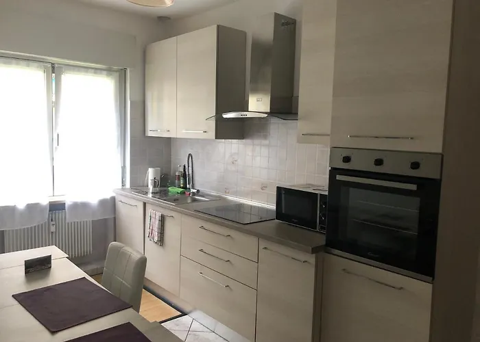 Casa Di Max - Private Room In Apartment With Shared Bathroom Free Parking