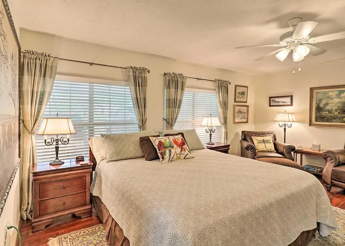 < 1 Mi To Kyle Field: Cozy Studio W/ Outdoor Space