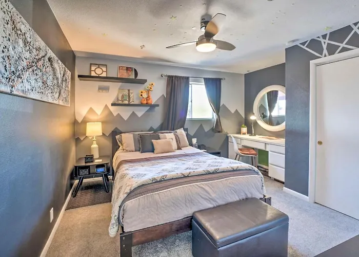4 Mi To Beach: Lake Havasu Apartment W/ Pool!