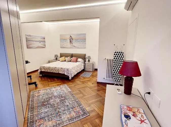 Torre D'Avorio: Renovated Apartment with Terrace Near City Center