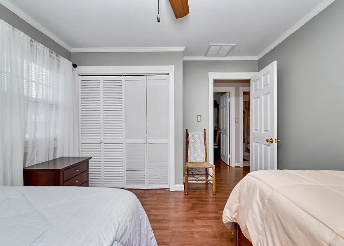 Luxury Home 5 Bedroom 3 Ba Near Beaches And Venues